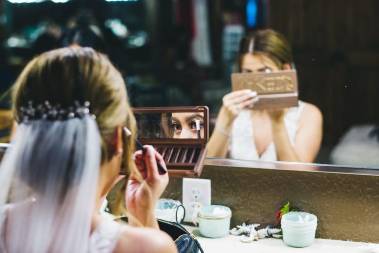 bride pampering up before reception