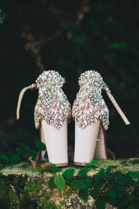 badgley mischka wedding shoe details