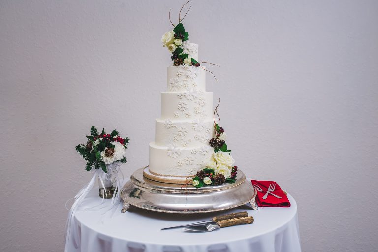 bakers cottage cake wedding cake