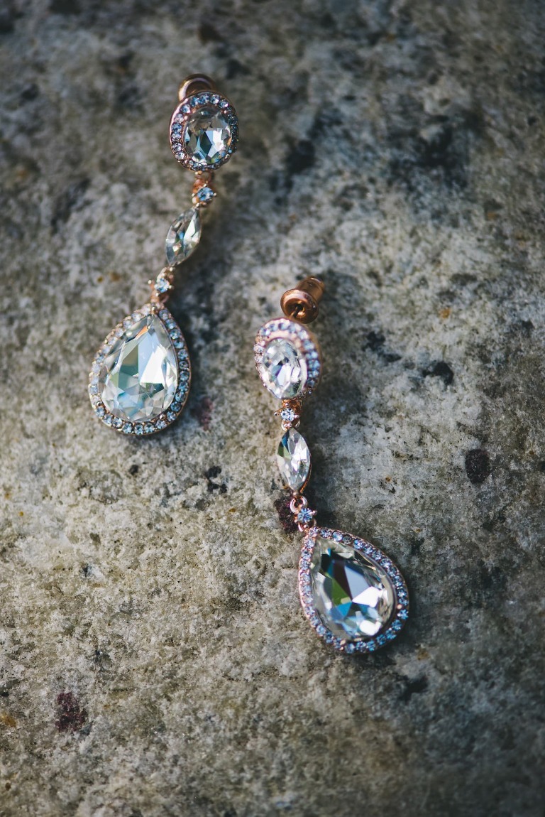 earrings detail shot
