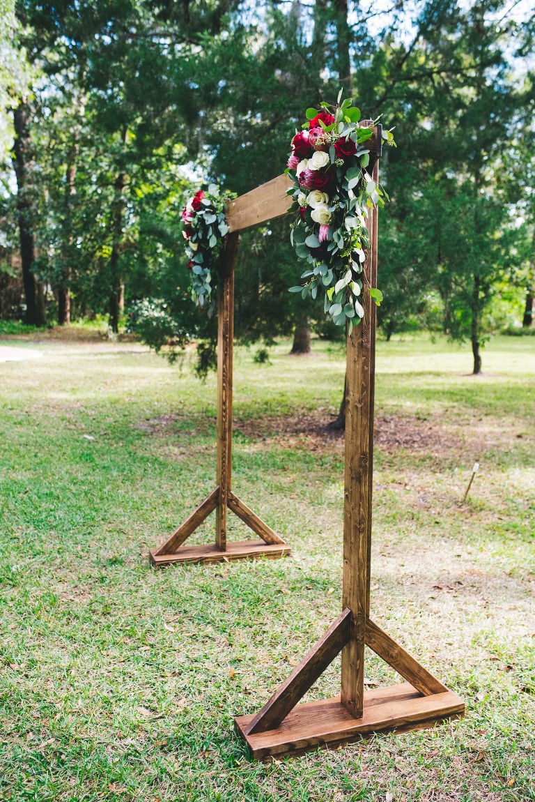 wedding ceremony archway